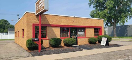 Chiropractic office for sale in Westland Mi